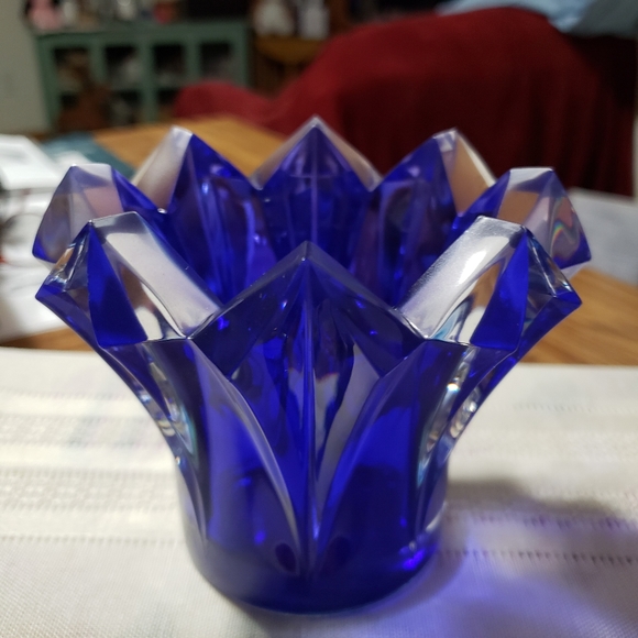 Cobalt Blue Vase - Picture 4 of 8